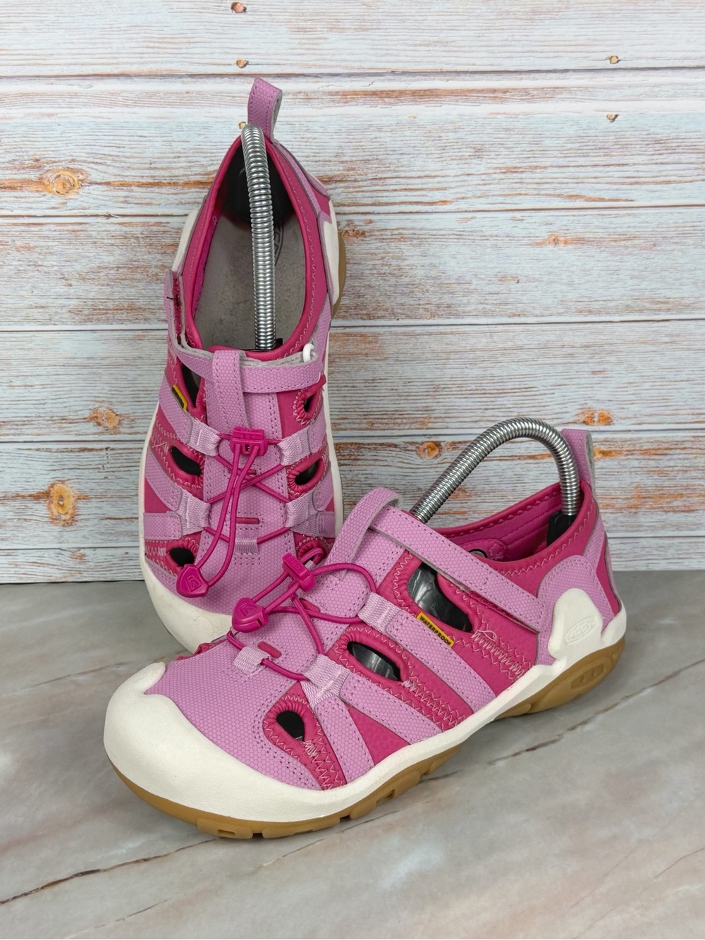 New listing!! Keen Seacamp II CNX Waterproof Sandals in Very Berry Pink